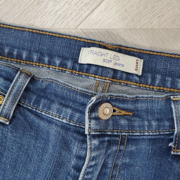 LEVIS 505 Straight Leg Womans JEANS, SIZE 12 SHORT - Picture 2 of 8